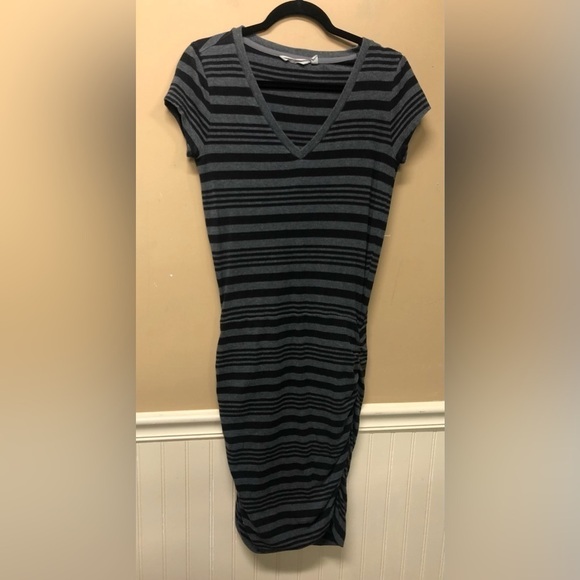 Athleta  Topanga Ruched T-shirt Dress Black Gray Striped Women's Size Small - Picture 1 of 5